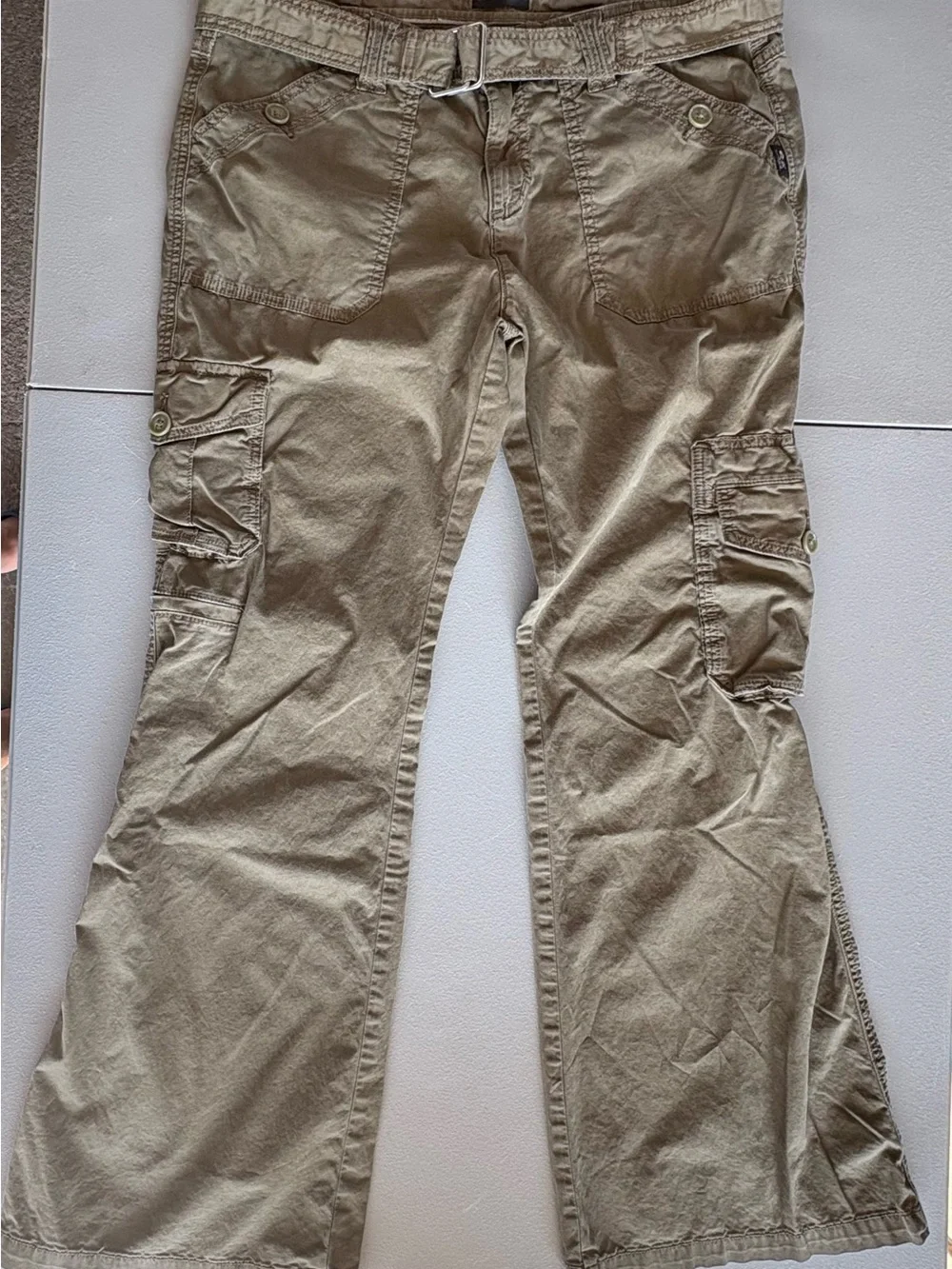 Silver Jean co. Y2K Cargo Pants in Olive green size 32 x 33